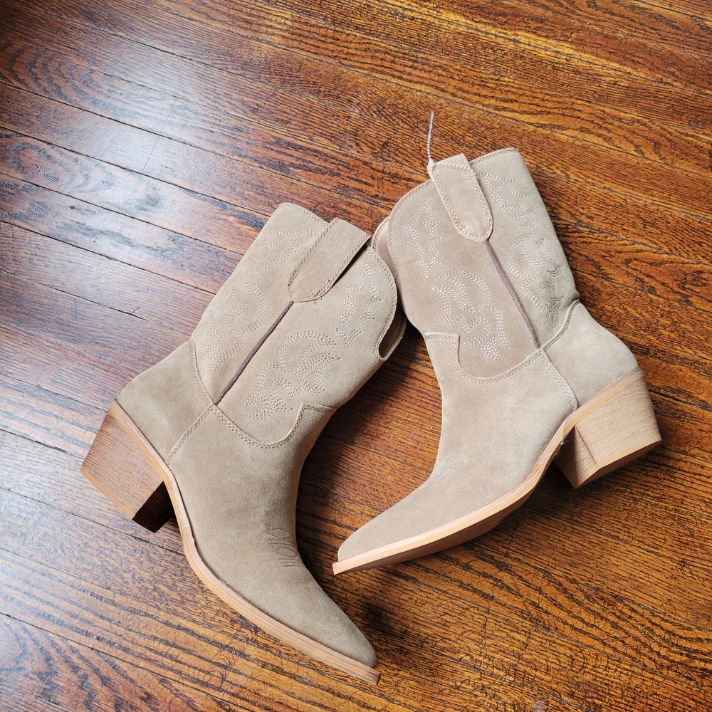 mi.im Claire Taupe suede ankle booties, Block Heel Western Size 6 - Picture 4 of 15